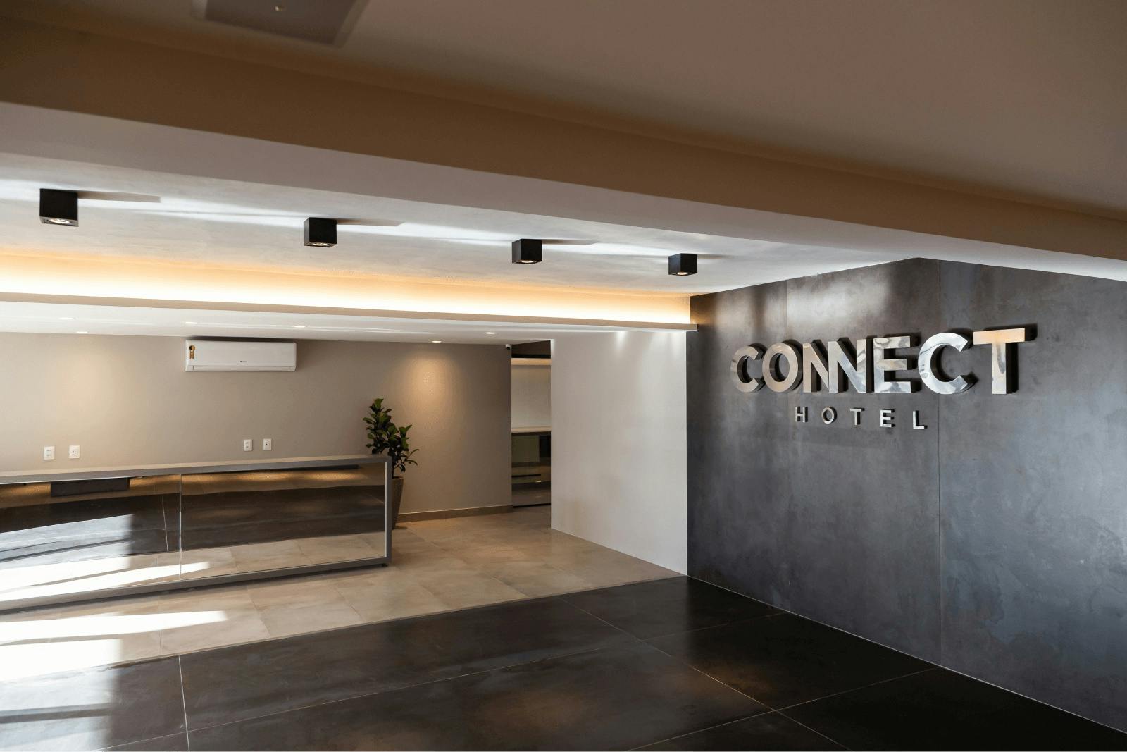 Connect Hotel